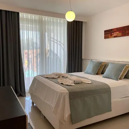 Mira Oezel Havuzlu 3+1 Torba/bodrum * Bodrum